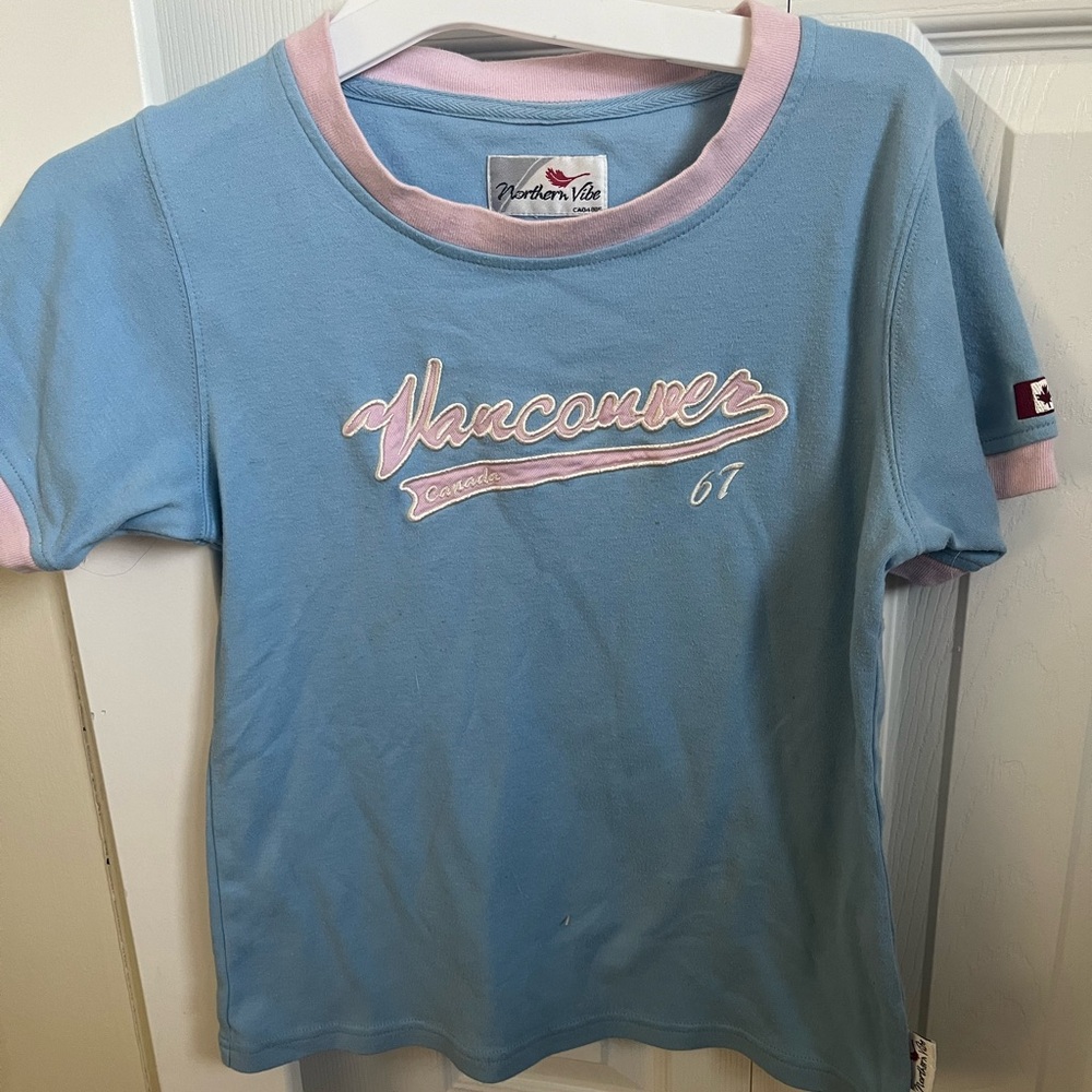 2000s canada tee